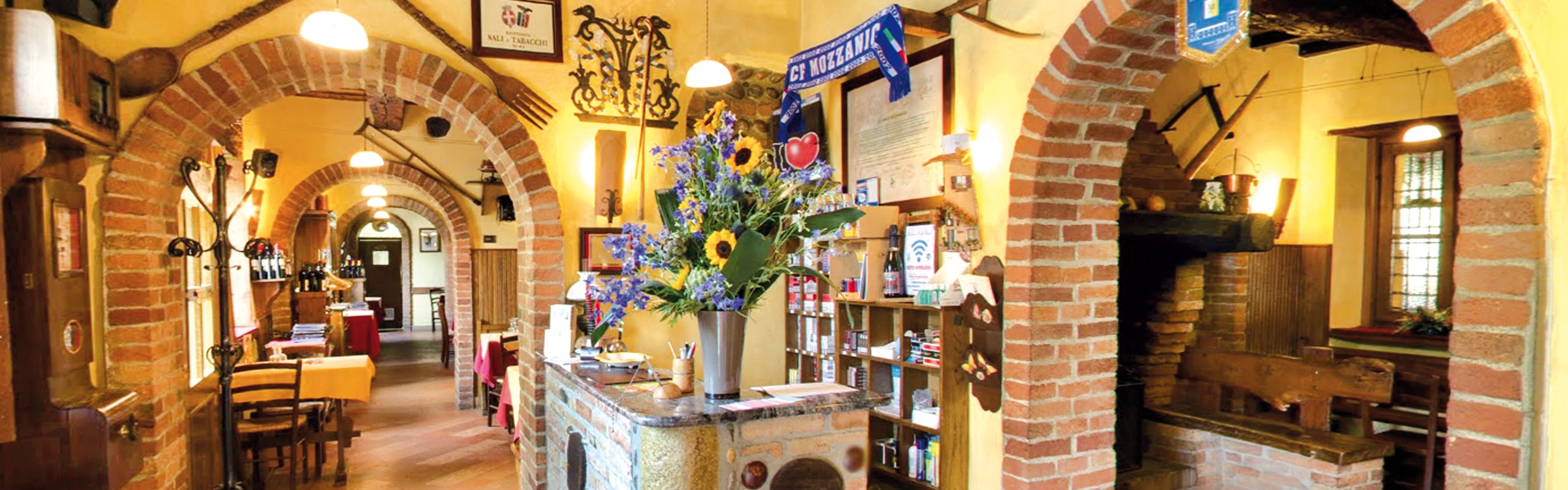 osteria degli amici interni